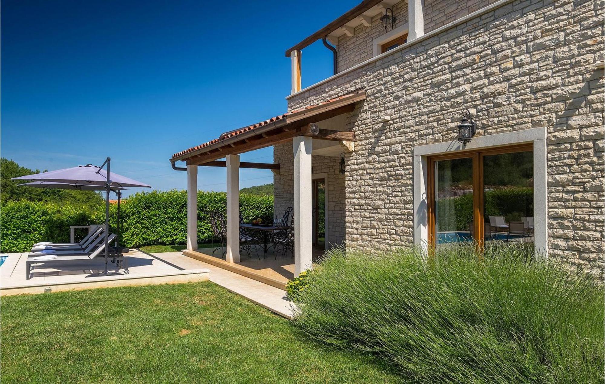 Villa Vito โรวีน ภายนอก รูปภาพ